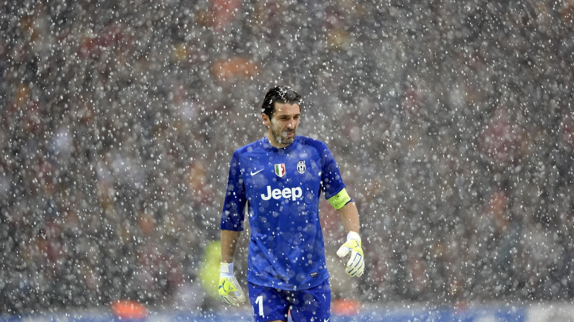 重要比赛球员表现备受关注,重点球员